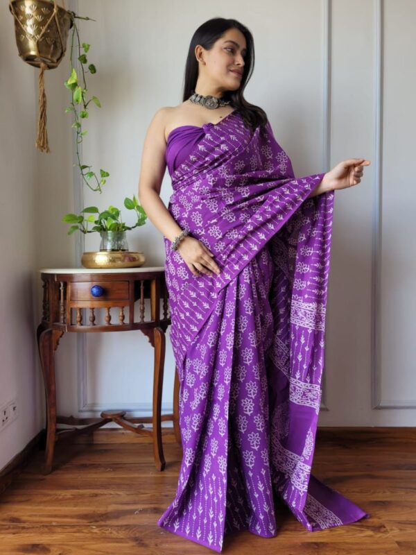 Designer Chic Linen Sarees - Image 8