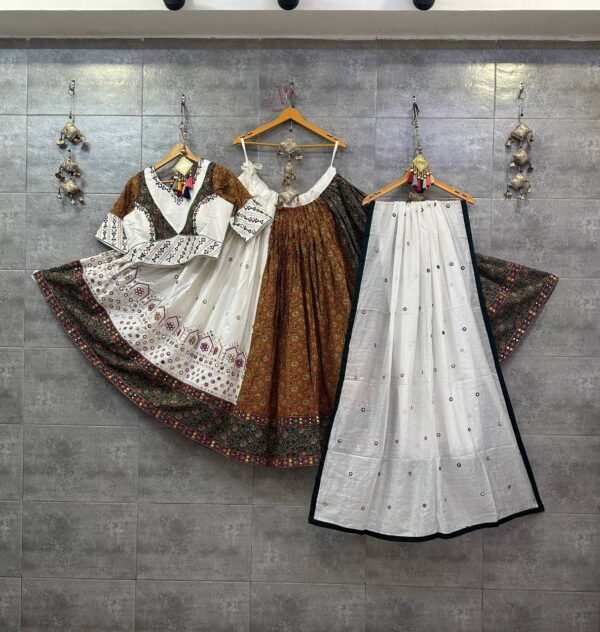 Lehenga Choli - Image 2