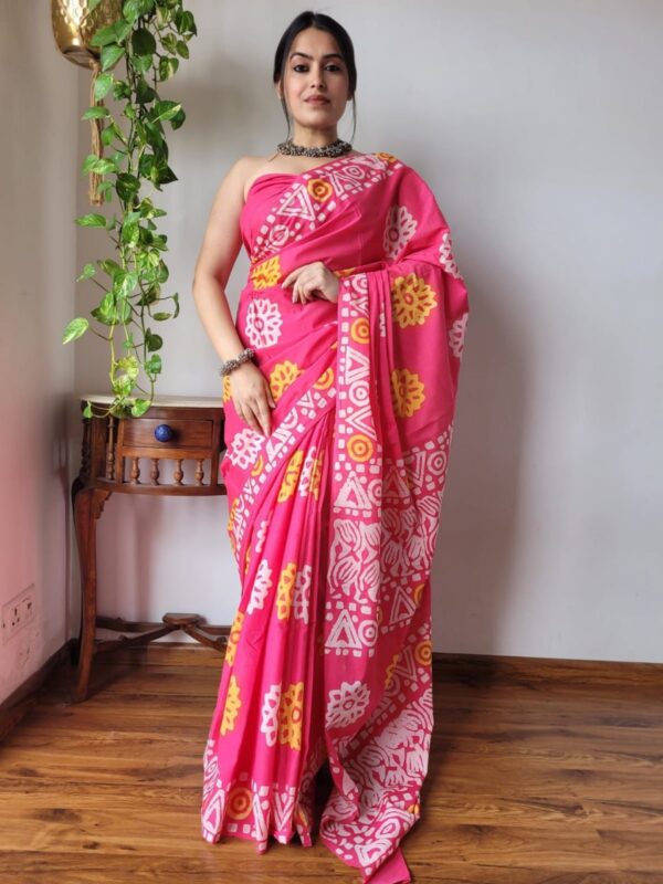 Designer Chic Linen Sarees - Image 2
