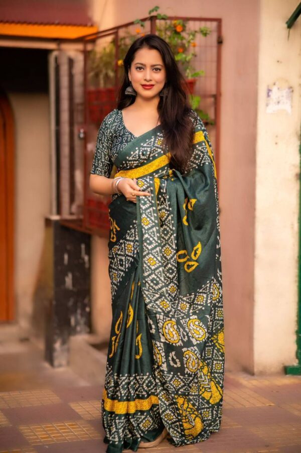 Designer Sarees - Image 7