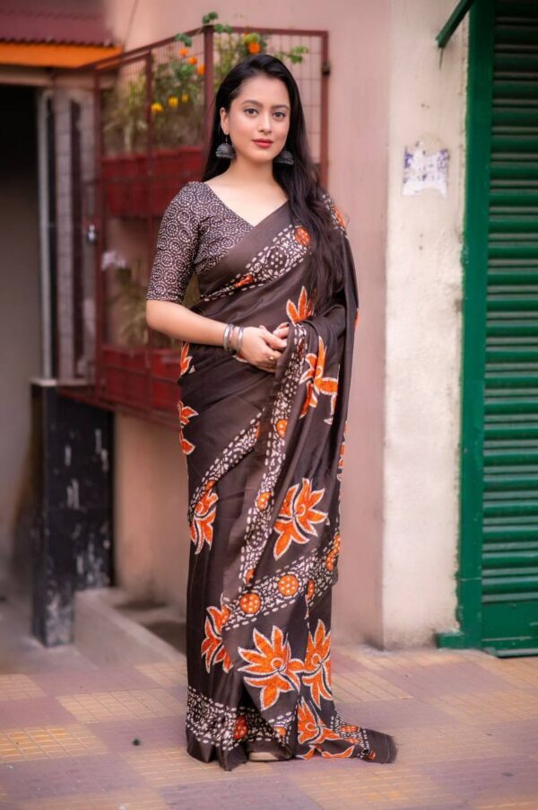 Designer Sarees - Image 9